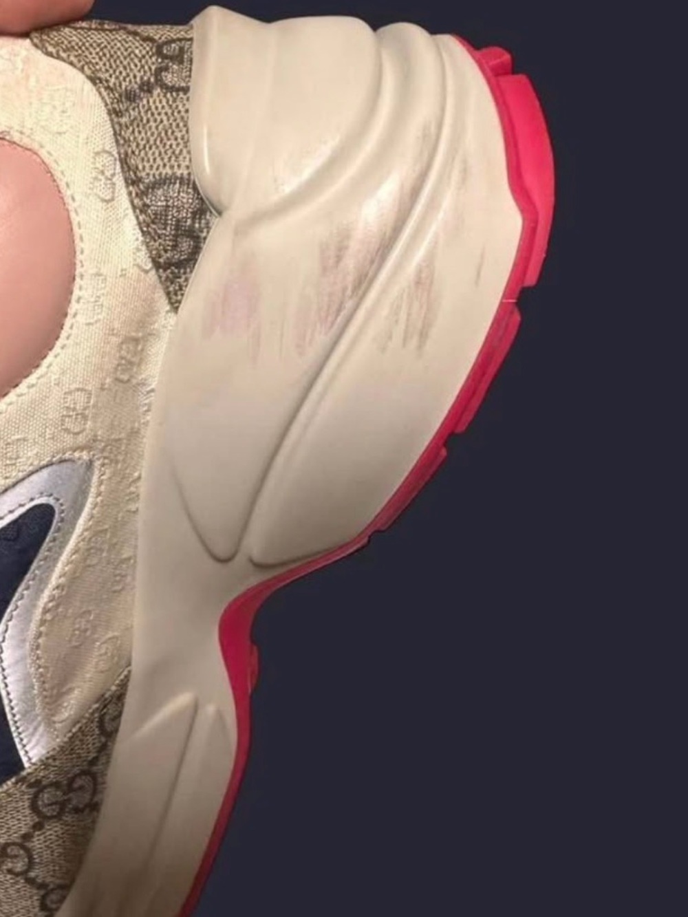 Authentic Gucci Rython GG Logo Top Sneakers - Picture 5 of 6